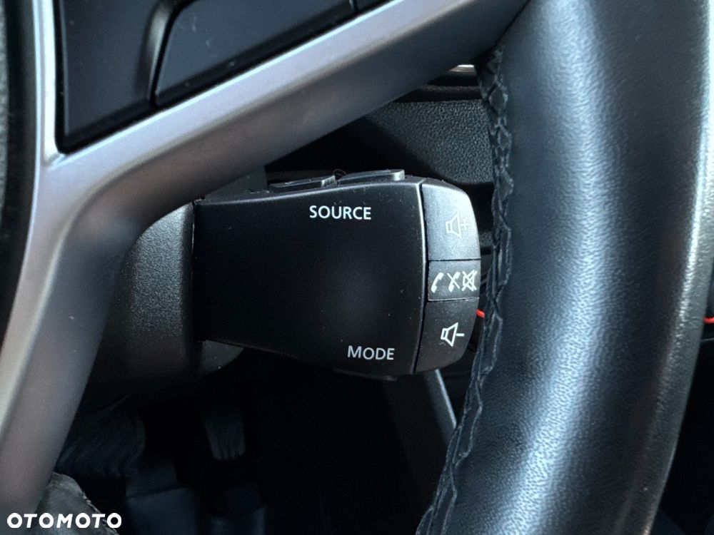 Dacia Sandero 1.0 TCe Comfort CVT - 14