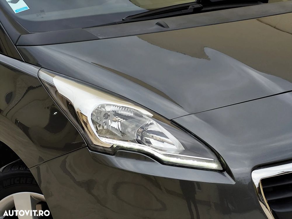 Peugeot 5008 - 14