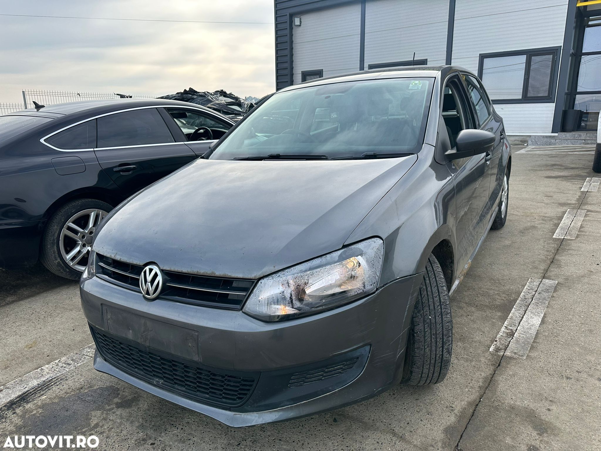 Dezmembrez / Dezmembrari / Piese / Accesorii Vw polo 6r gri 2010 1.2 benzina CGPB - 1