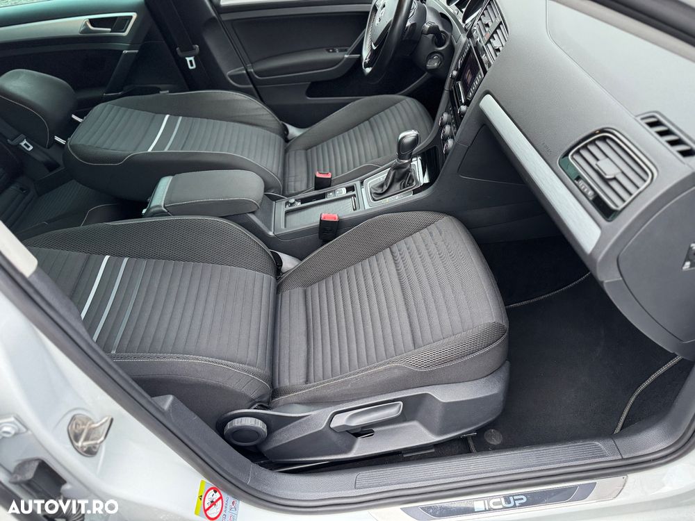 Volkswagen Golf 1.4 TSI BlueMotion Technology DSG Cup - 19