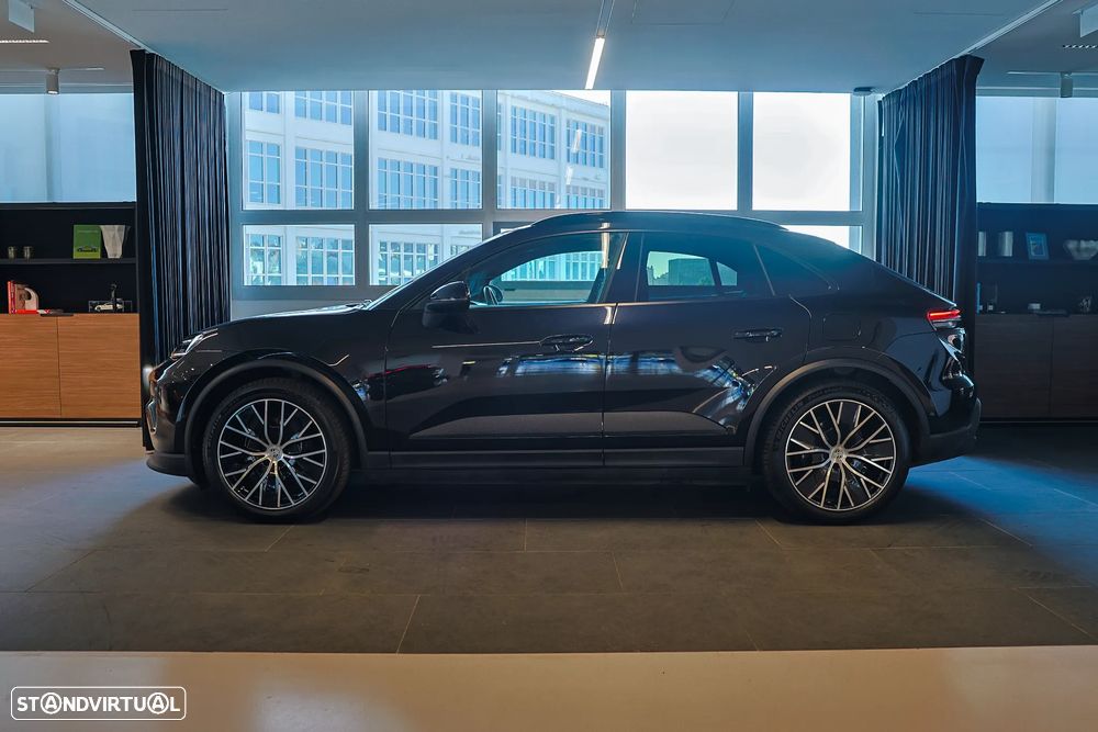 Porsche Macan Electric - 7