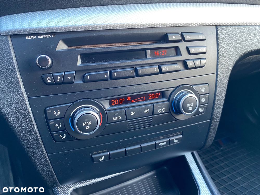 BMW Seria 1 118d DPF - 6