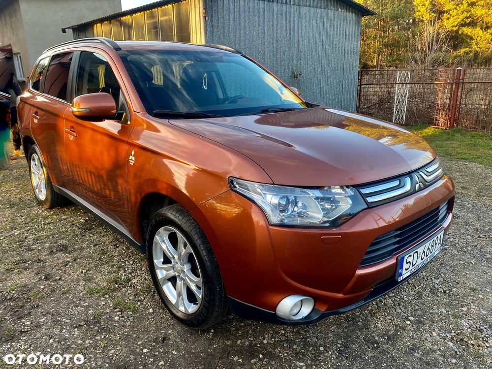 Mitsubishi Outlander 2.2 DID Intense - 4