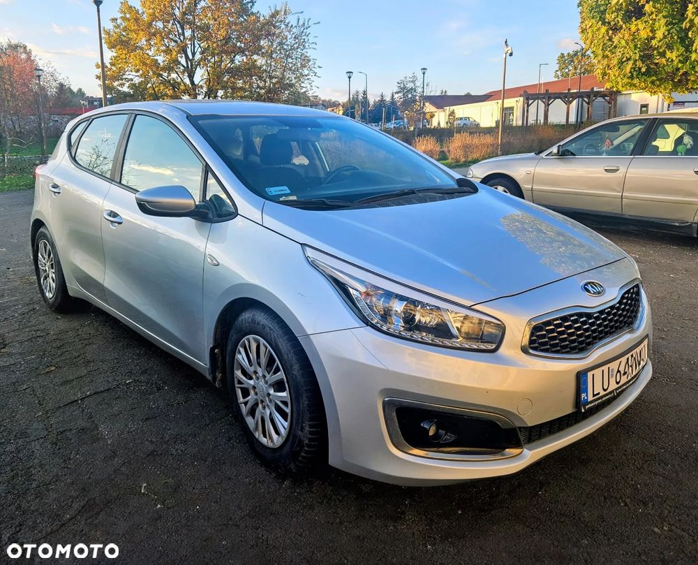 Kia Ceed Cee'd 1.4 CRDi M - 1