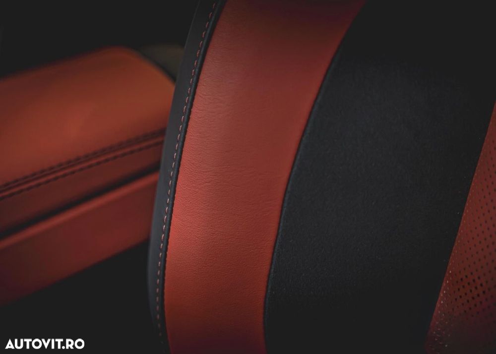 Mercedes-Benz AMG GT 53 4MATIC+ MHEV - 15