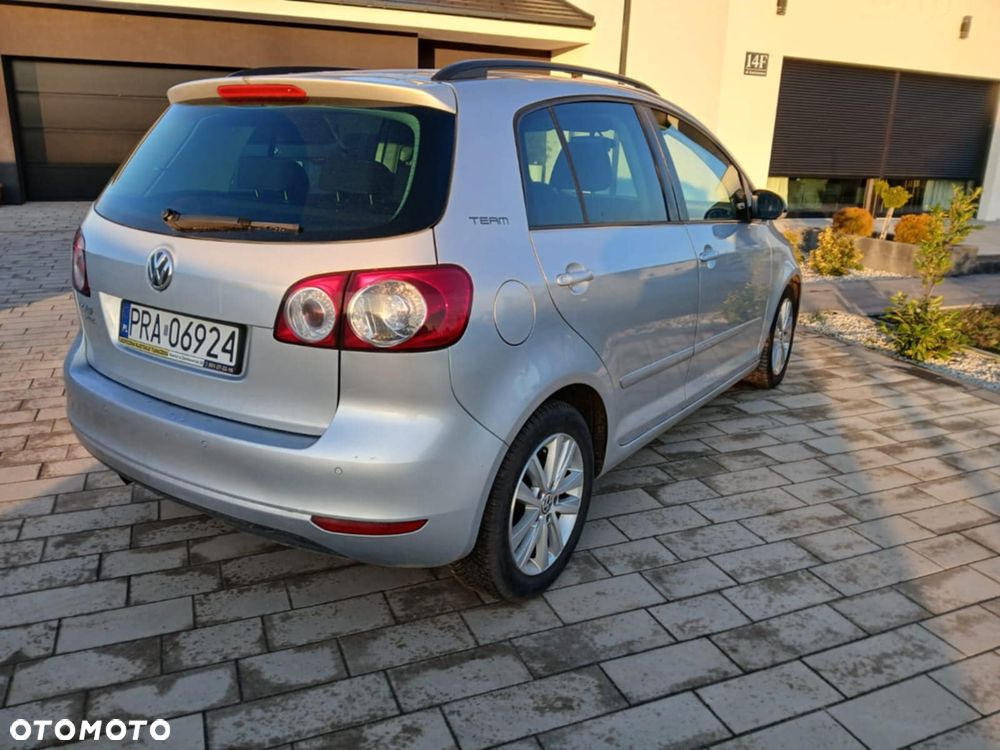 Volkswagen Golf Plus - 14