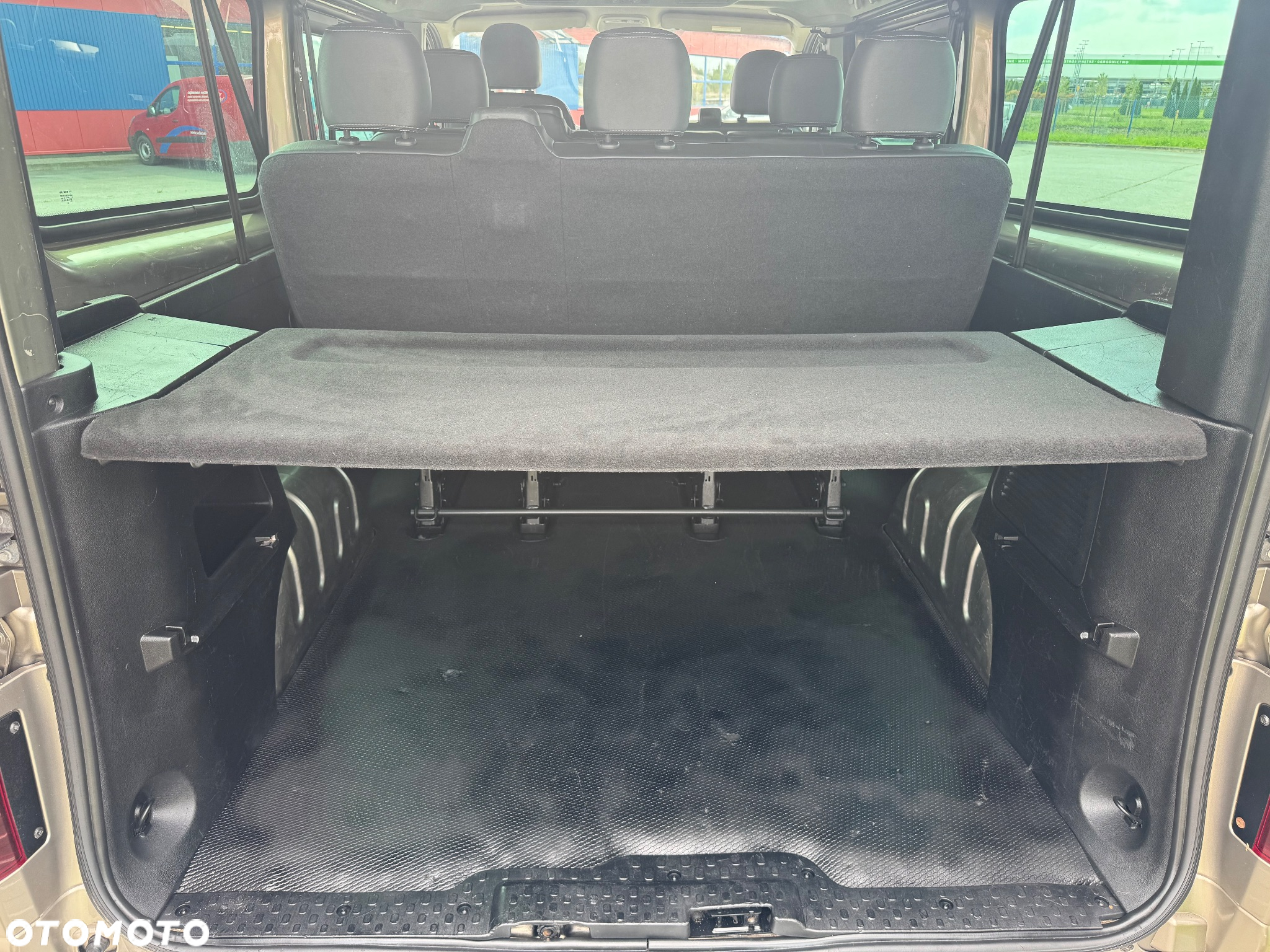Opel Vivaro - 20