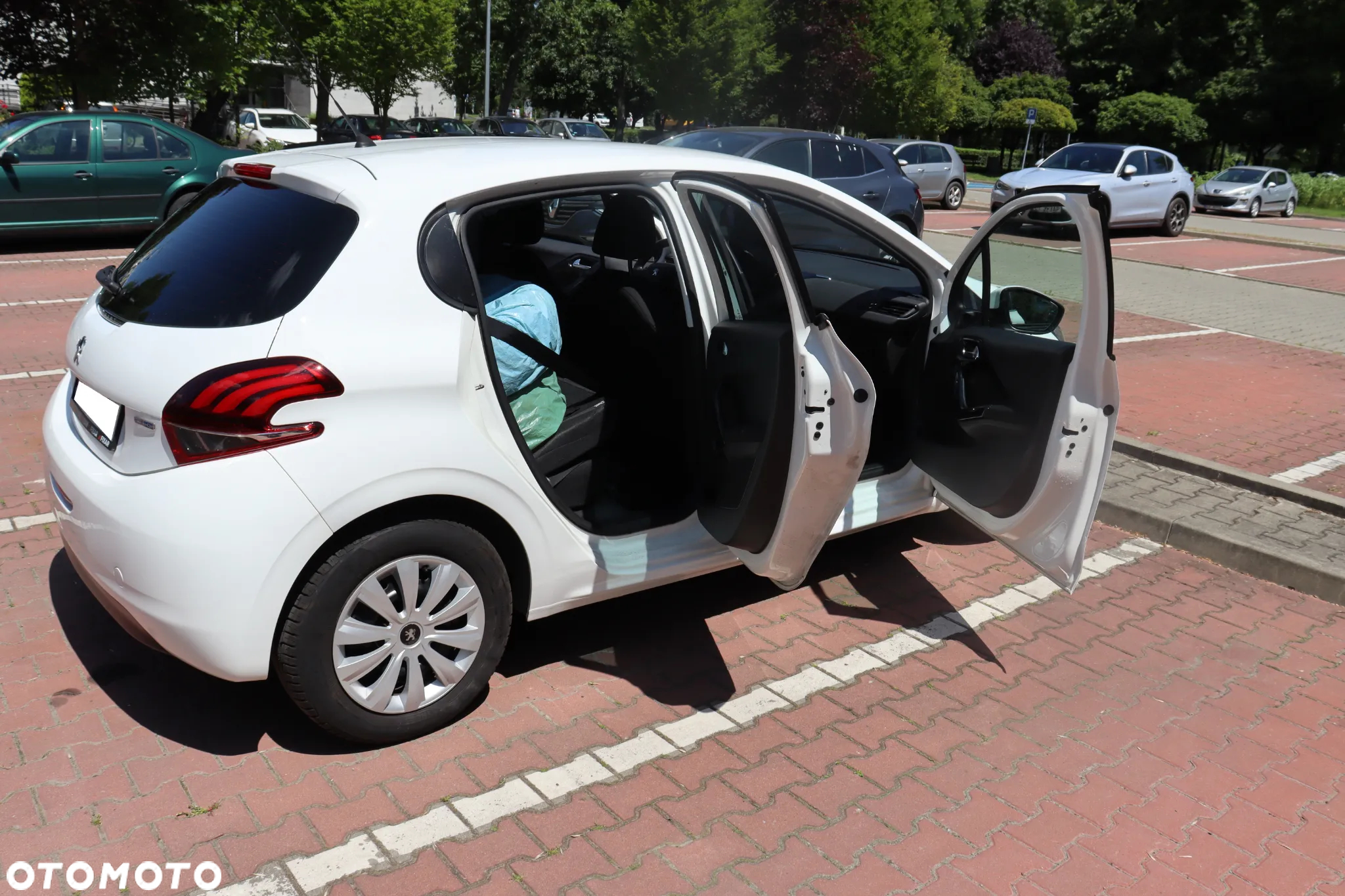 Peugeot 208 1.6 BlueHDi Active - 14