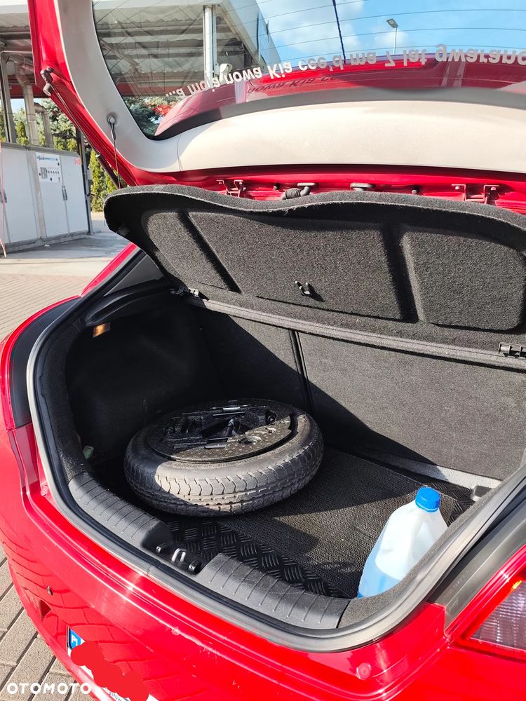 Kia Ceed - 16