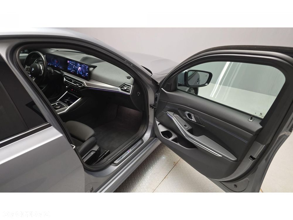 BMW Seria 3 320d xDrive mHEV M Sport - 28