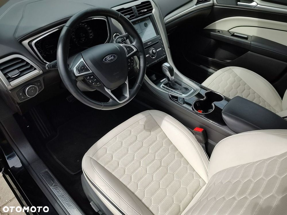 Ford Mondeo 2.0 EcoBoost STart-Stopp Autom Vignale - 11