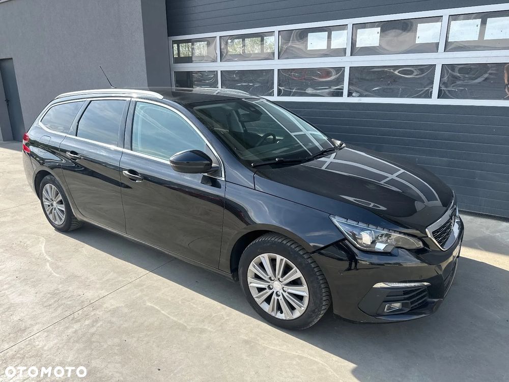 Peugeot 308 1.5 BlueHDi Allure Pack S&S EAT8 - 9