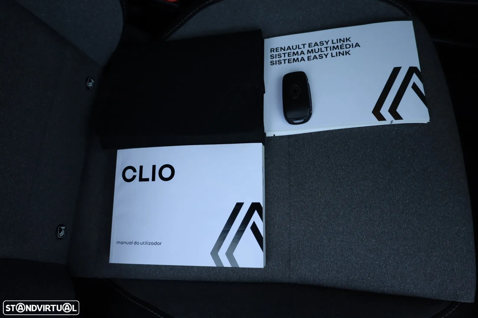 Renault Clio 1.0 TCe Evolution - 40