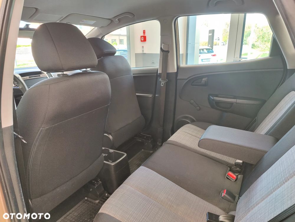 Kia Venga 1.4 S - 9