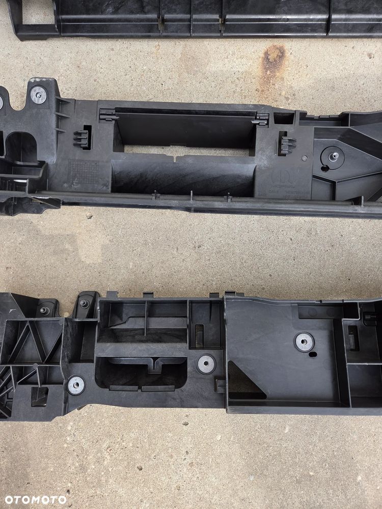 Pas przedni wzmocnienie górne belka pod zamek Peugeot 3008 III  9839755580 NOWE - 3