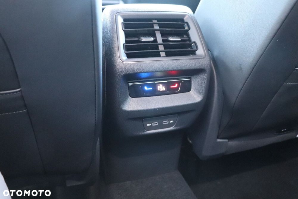 Volkswagen Tiguan - 17