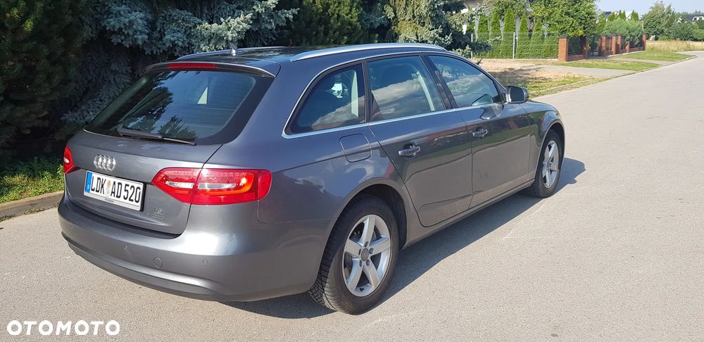 Audi A4 Avant 2.0 TDI DPF quattro Attraction - 12