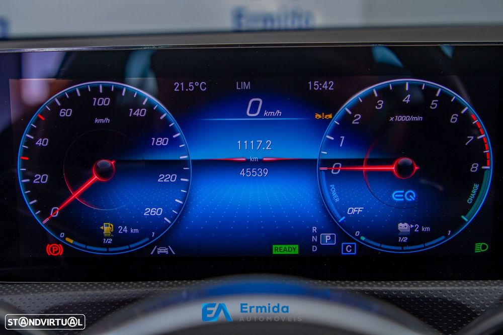 Mercedes-Benz A 250 e 8G-DCT AMG Line - 26