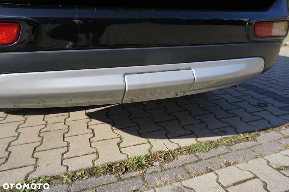 Mitsubishi Outlander 2.0 Intense + CVT - 17