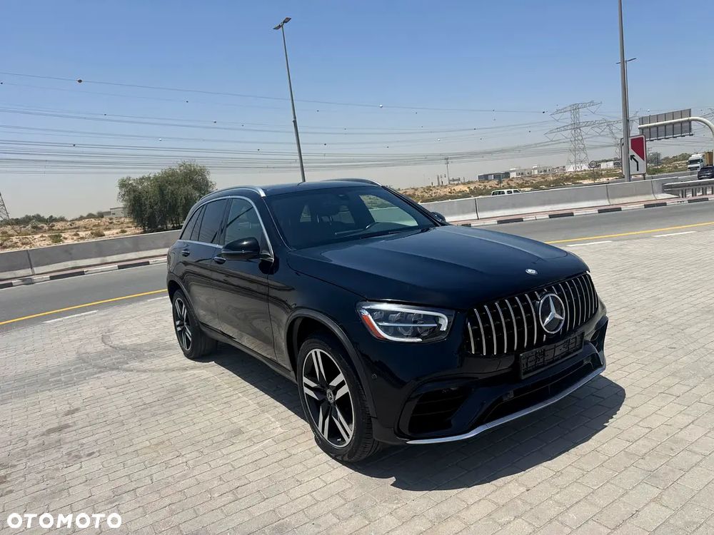 Mercedes-Benz GLC 300 4Matic 9G-TRONIC AMG Line - 6