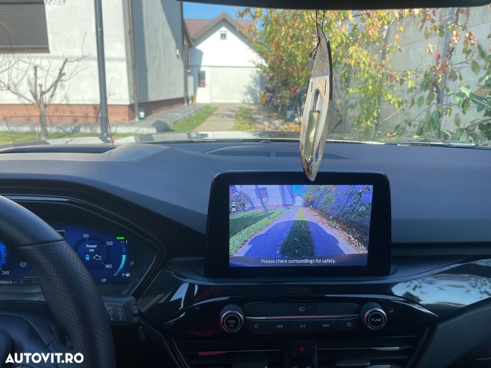 Ford Kuga 2.5 Duratec PHEV ST Line - 28