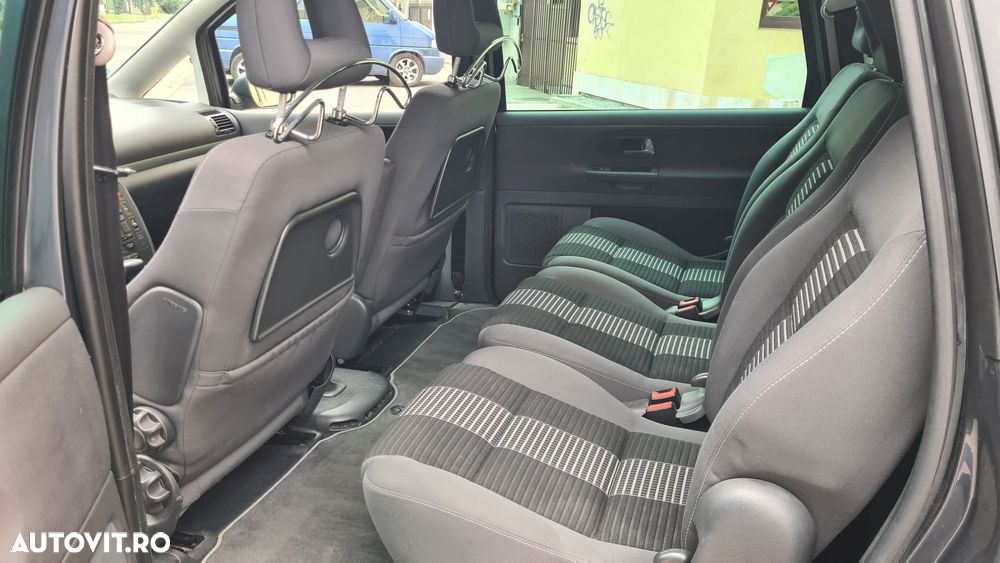 Volkswagen Sharan 1.9 TDI Automatik United - 29