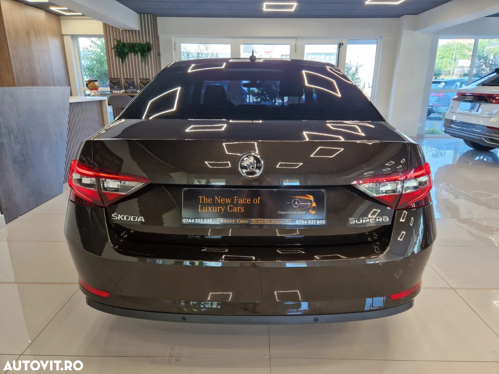 Skoda Superb 2.0 TDI DSG Style - 8
