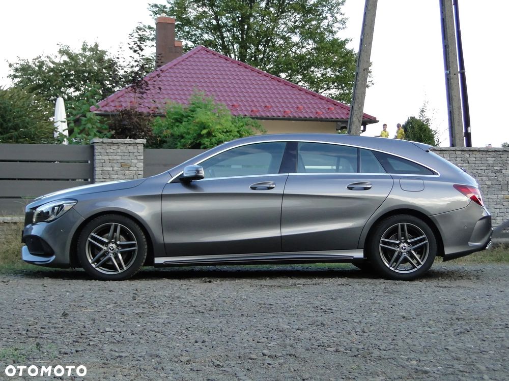Mercedes-Benz CLA 200 7G-DCT AMG Line - 5
