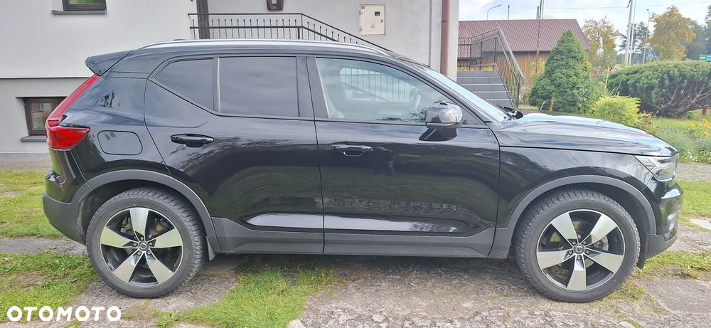 Volvo XC 40 T5 AWD Geartronic Momentum Pro - 3