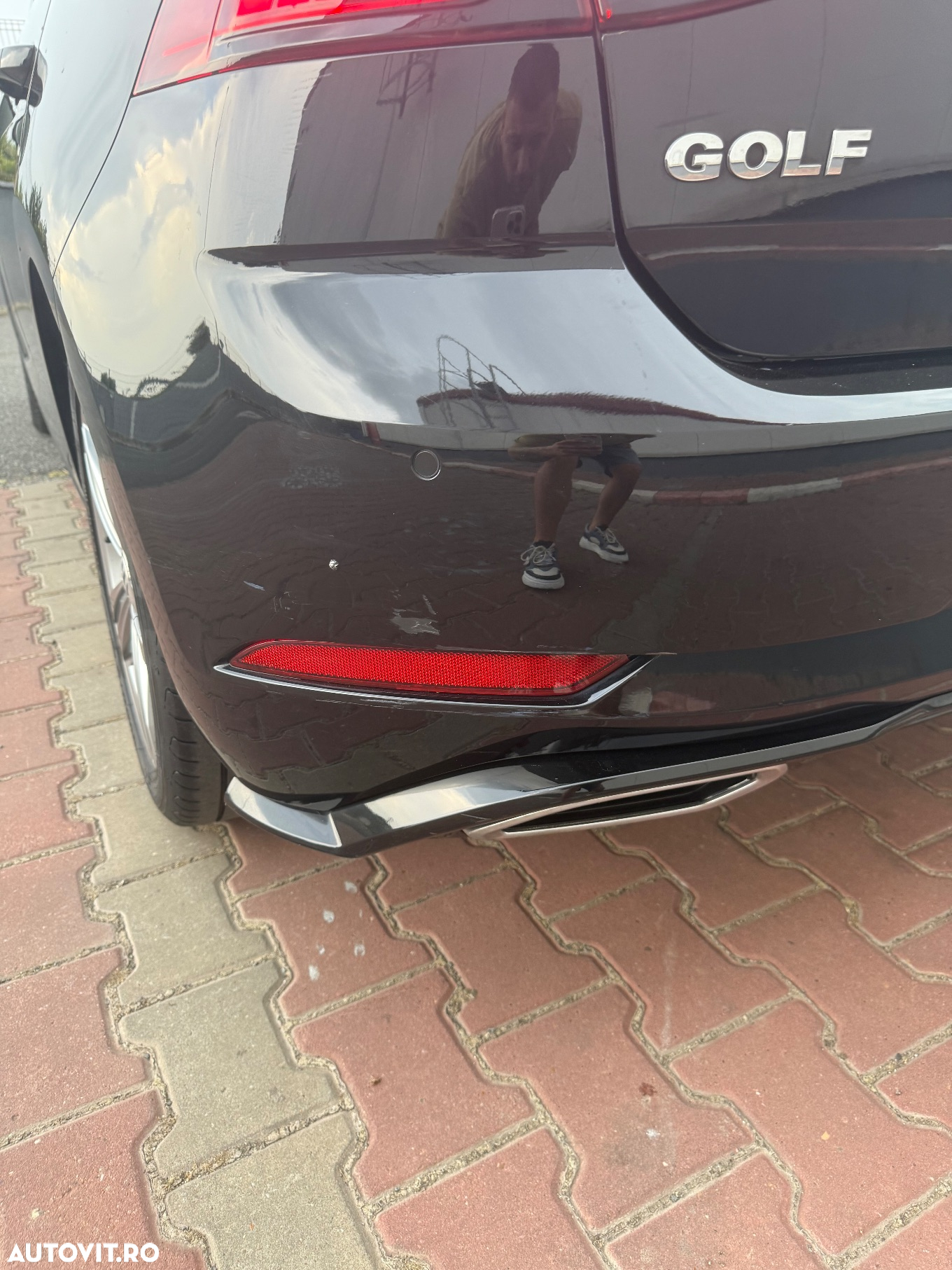 Volkswagen Golf - 10