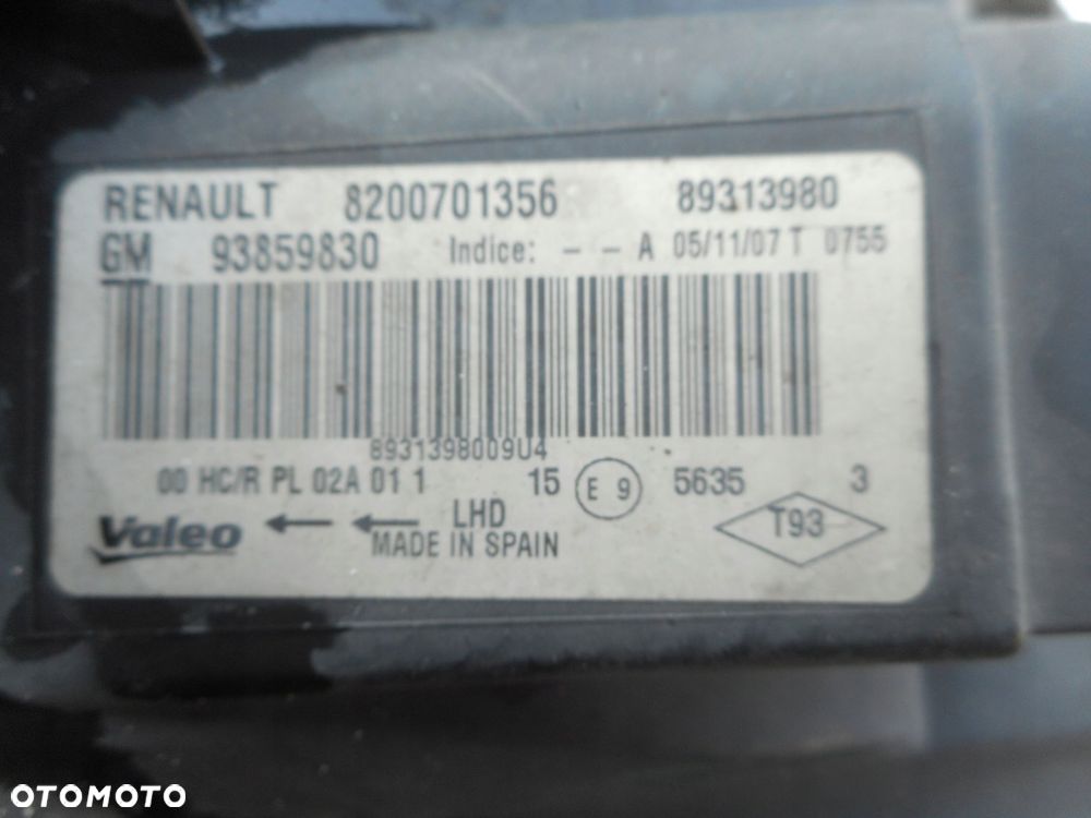 renault traffic ii 07r lampa prawa przód - 9