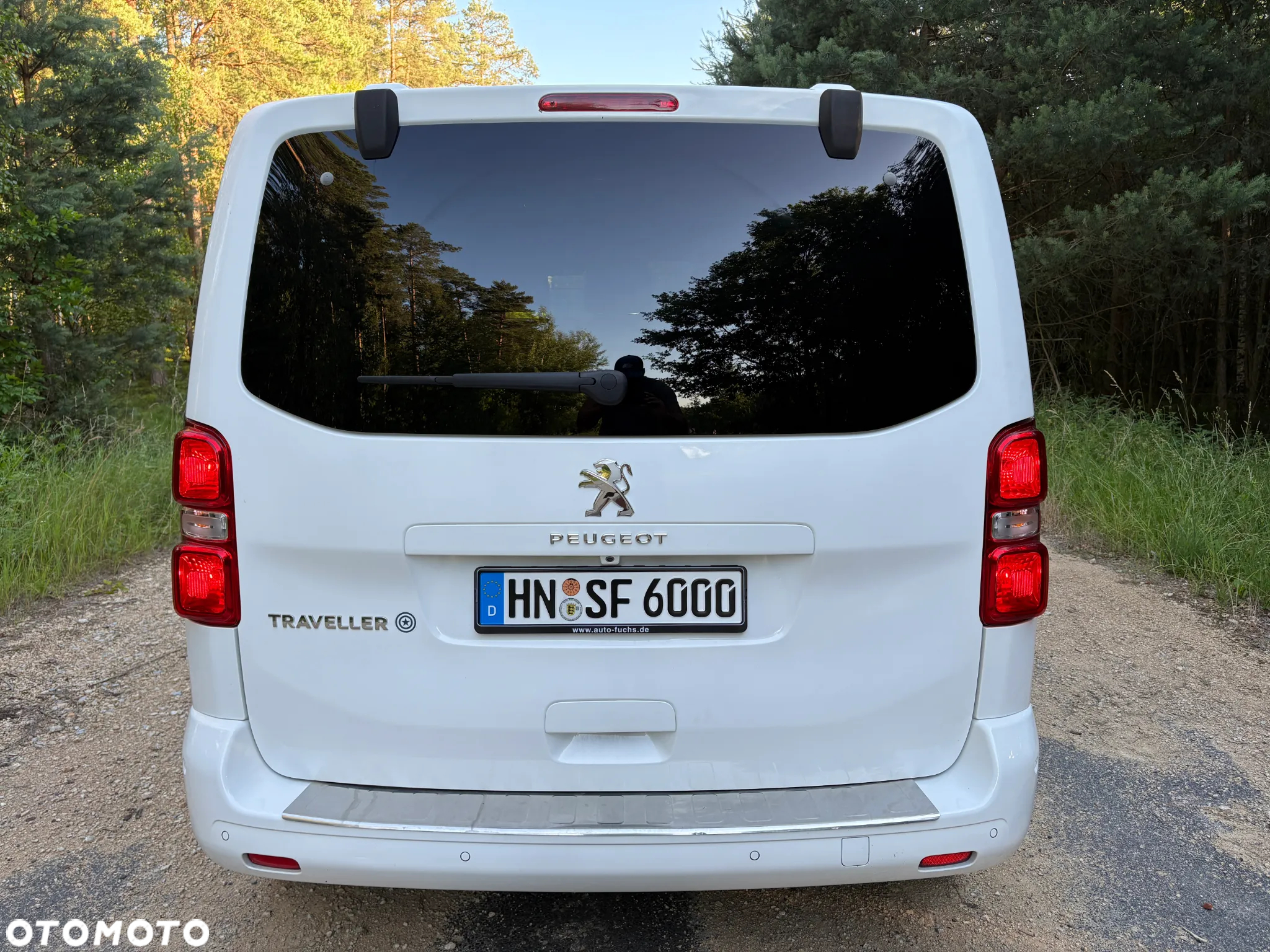 Peugeot Traveller L2 2.0 BlueHDi 180 S&S EAT8 Allure - 4
