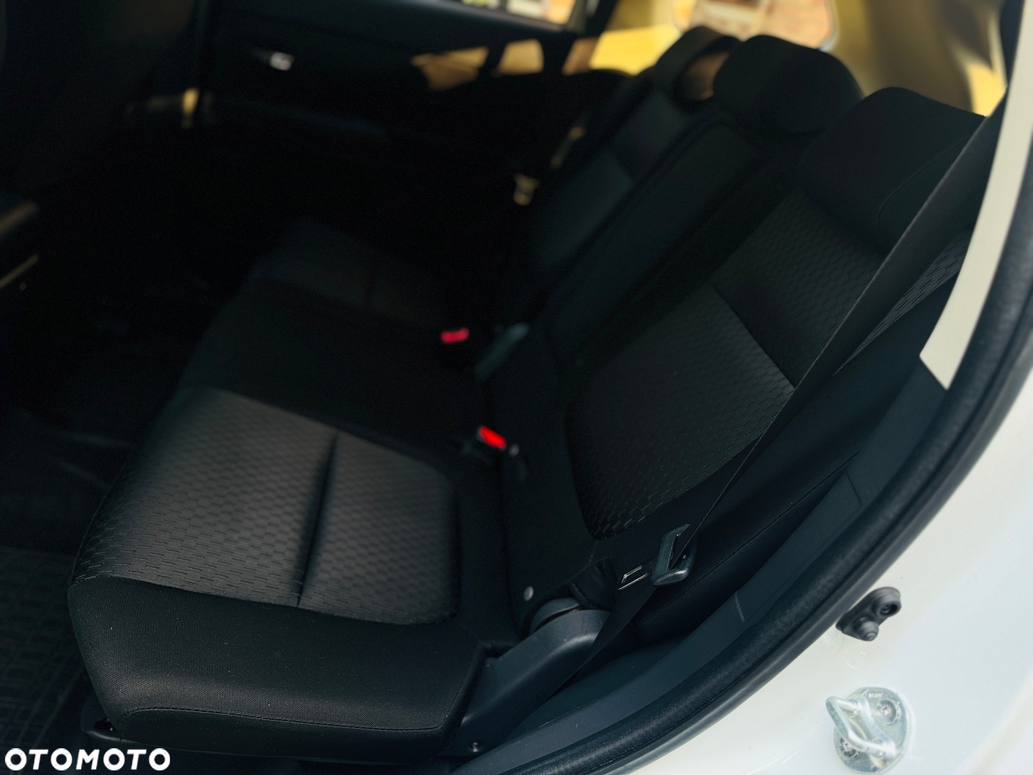 Mitsubishi Outlander 2.0 Intense + Navi 4WD CVT - 11