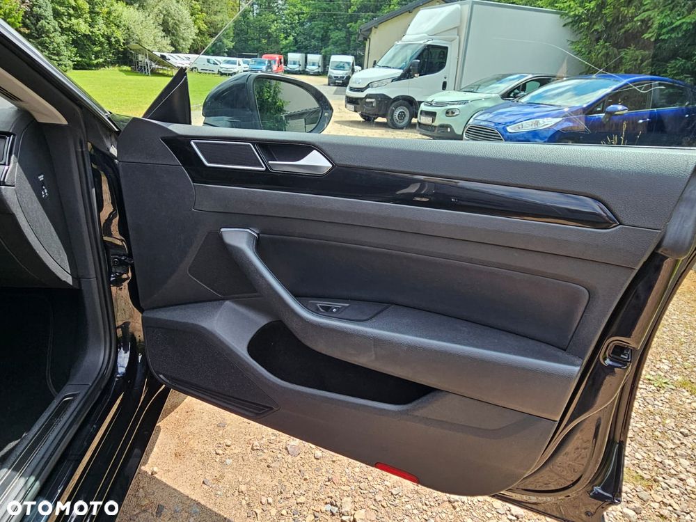 Volkswagen Arteon 2.0 TDI 4Motion SCR Essence DSG - 32