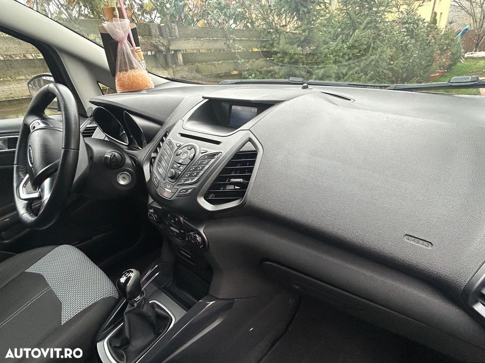 Ford EcoSport 1.5 Ti-VCT Titanium - 17