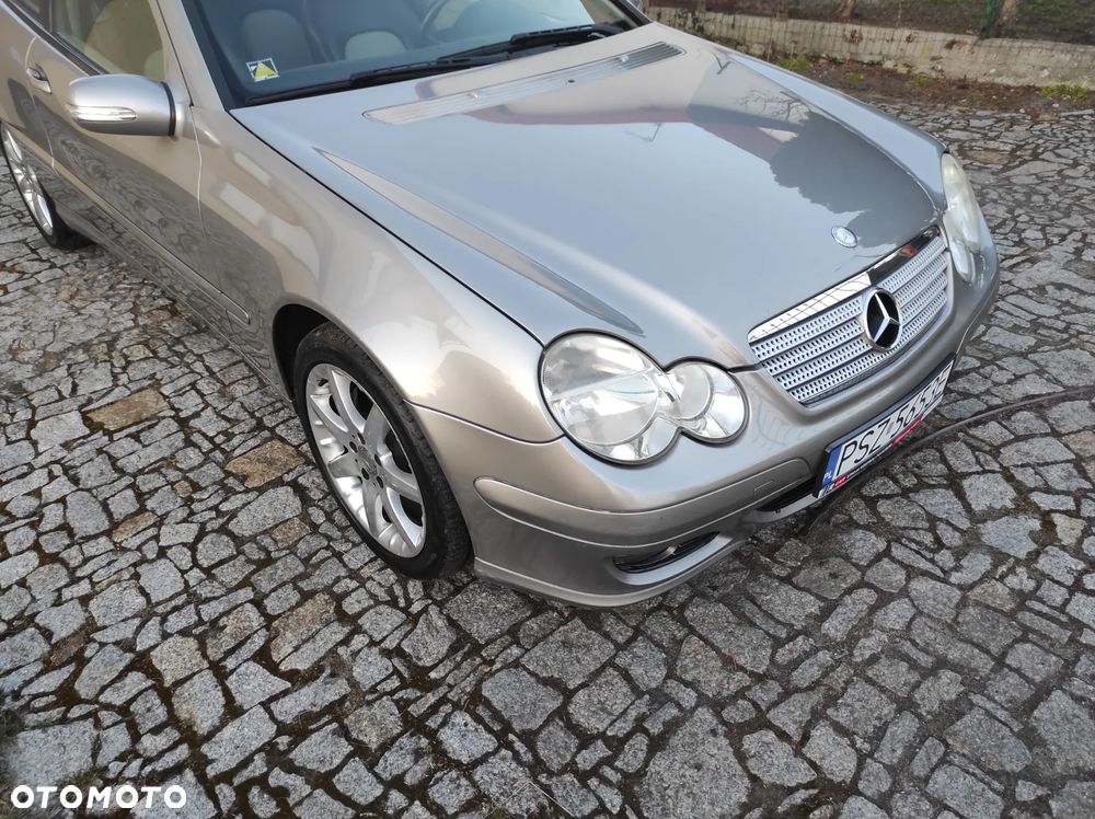 Mercedes-Benz Klasa C 230 - 21