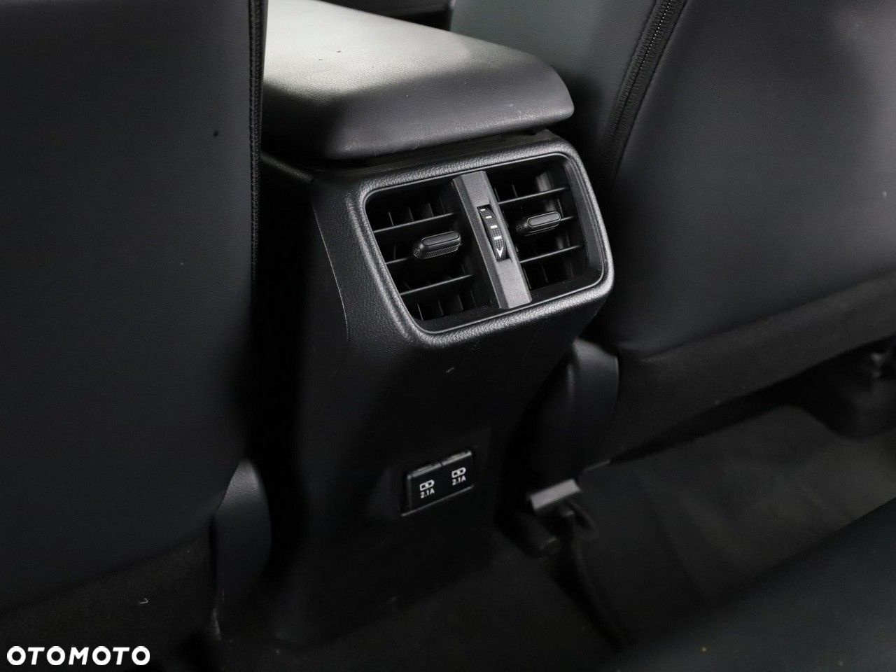 Lexus UX 250h Prestige 2WD - 39