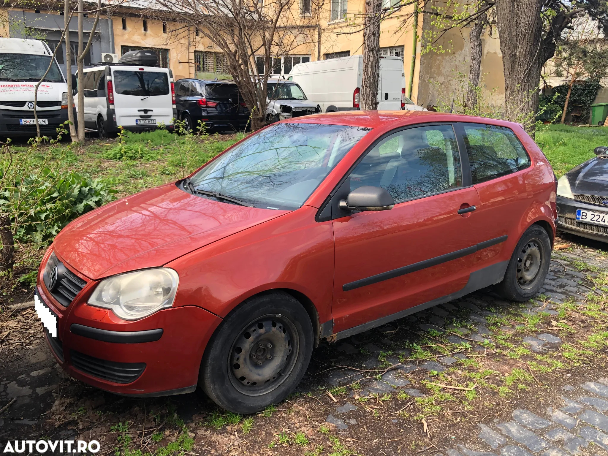Dezmembrez VW Volkswagen Polo 9N facelift maro 1.2 benzina coupe 2006 - 2