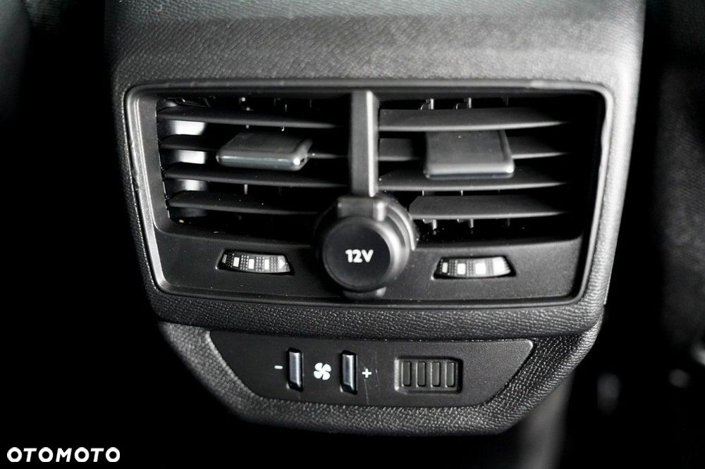 Peugeot 5008 1.6 PureTech GT Line S&S EAT8 - 29