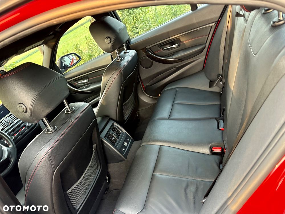 BMW Seria 3 328i xDrive Sport-Aut Sport Line - 5