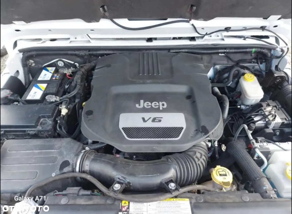 Jeep Wrangler - 16