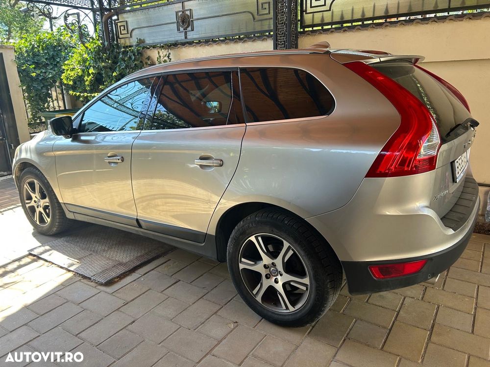 Volvo XC 60 D5 AWD Summum - 4