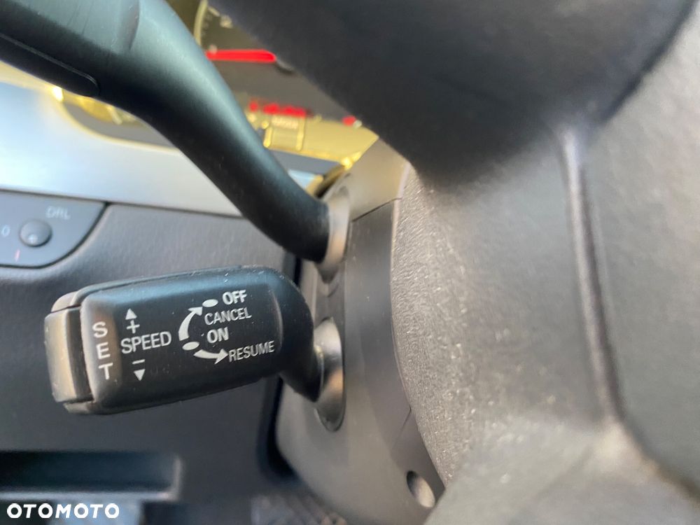 Audi A4 Avant 1.8 T multitronic - 29