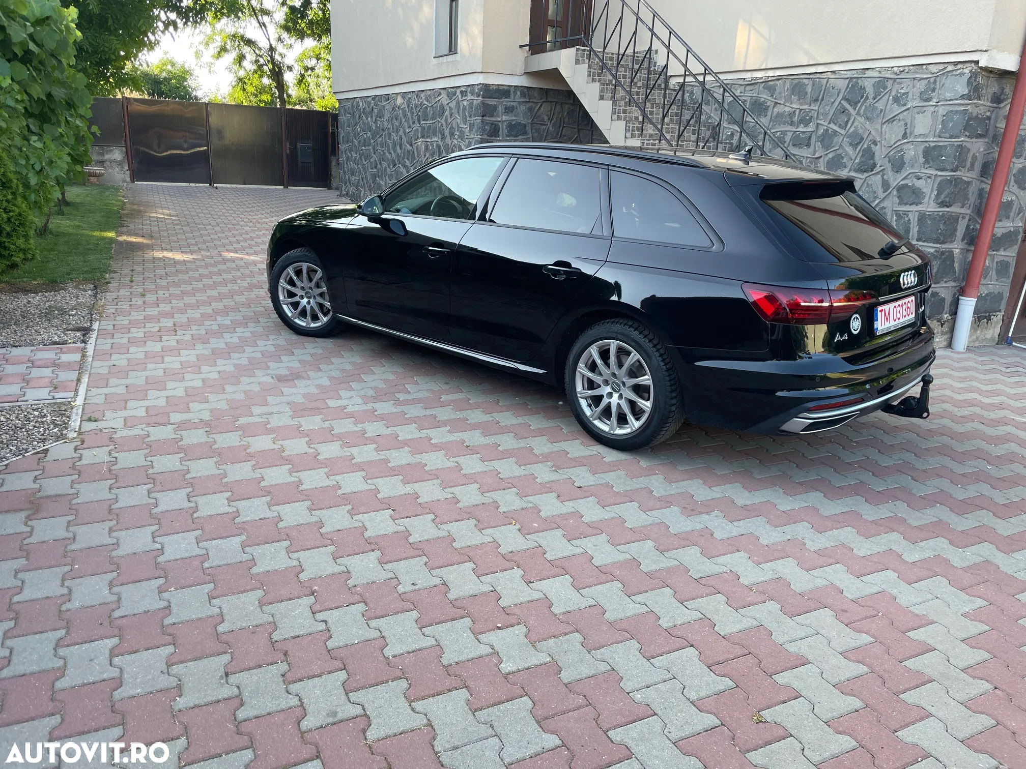 Audi A4 Avant 2.0 40 TDI S tronic Advanced - 2