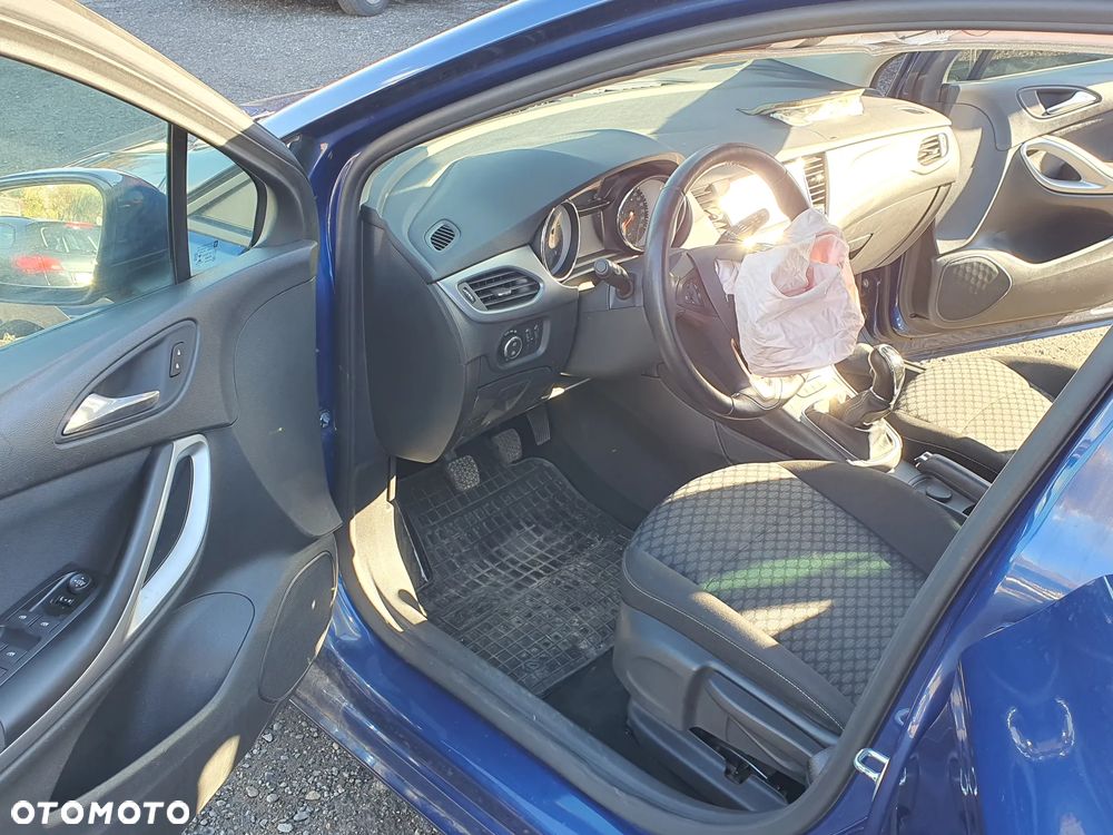 Opel Astra 1.2 T Edition S&S - 8