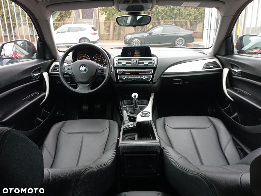 BMW Seria 1 116i - 8