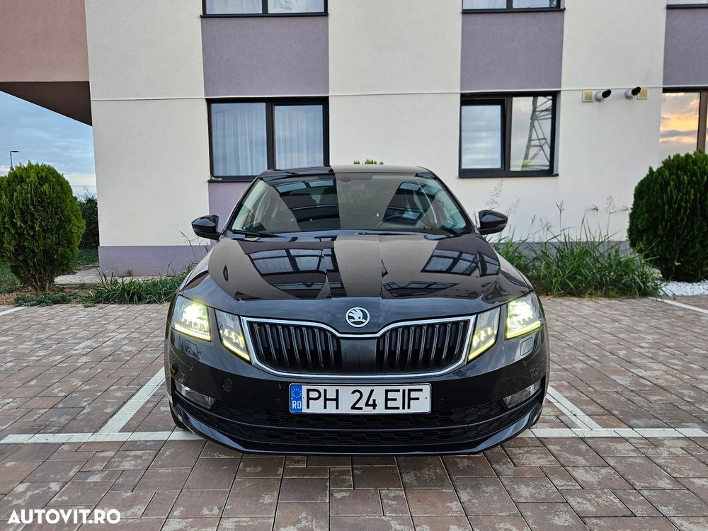 Skoda Octavia ver-2-0-tdi-dsg-clever - 8