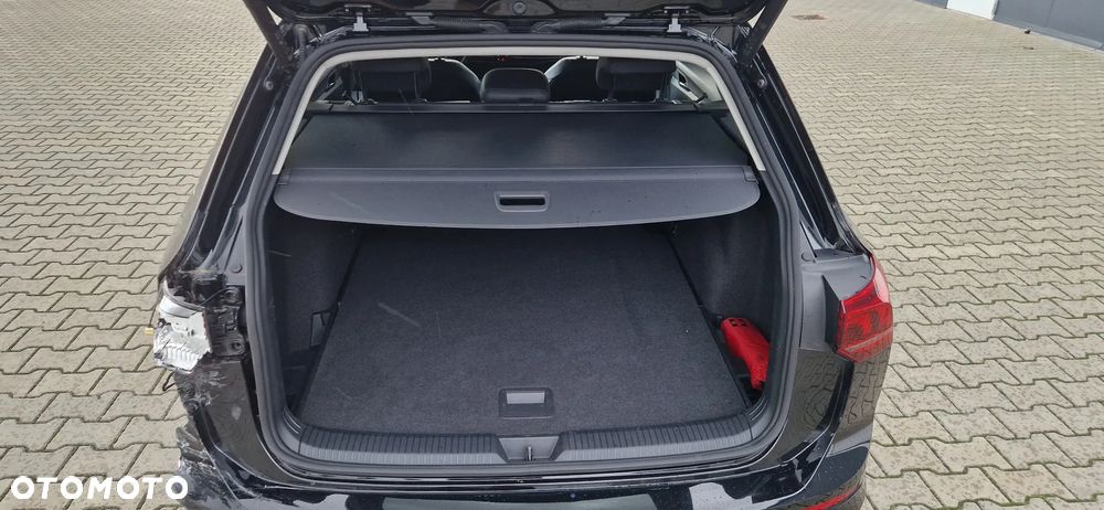 Volkswagen Golf 1.5 eTSI OPF DSG Goal - 20