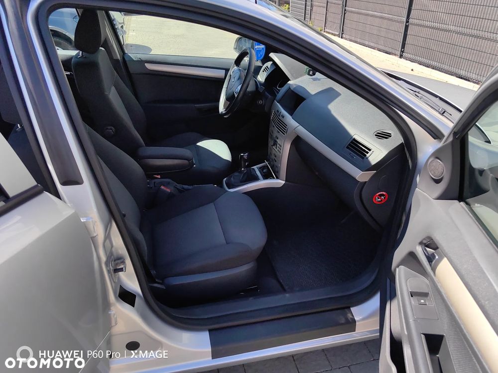 Opel Astra 1.9 CDTI - 5