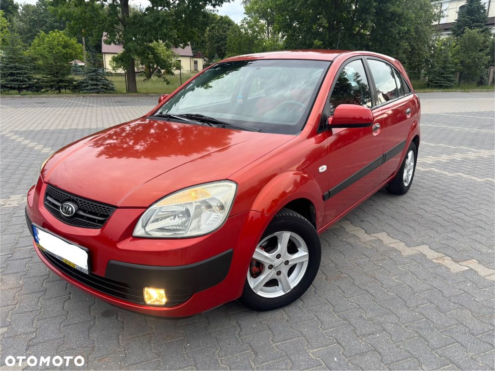 Kia Rio - 4